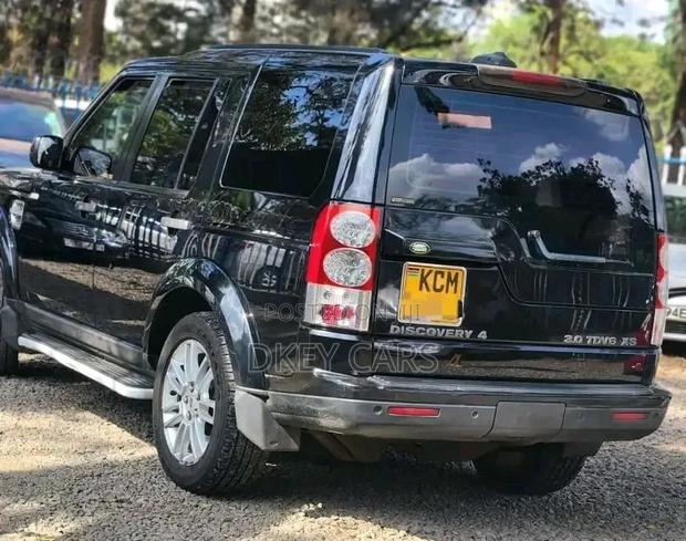 Land Rover Discovery 2010 Black