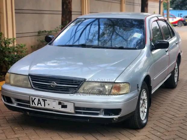 Nissan FB14 2001 Silver