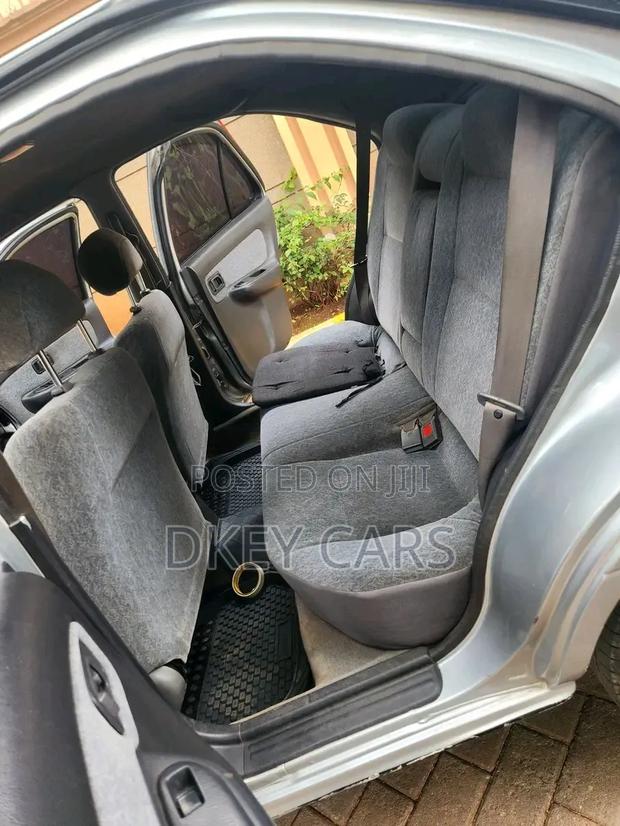 Nissan FB14 2001 Silver