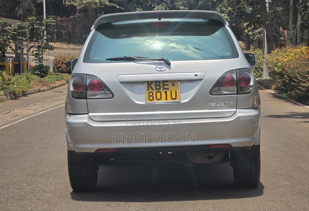 Toyota Harrier 2.4 16V 2001 Silver