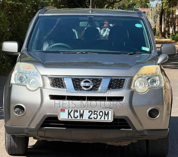 Nissan X-Trail 2012 Silver