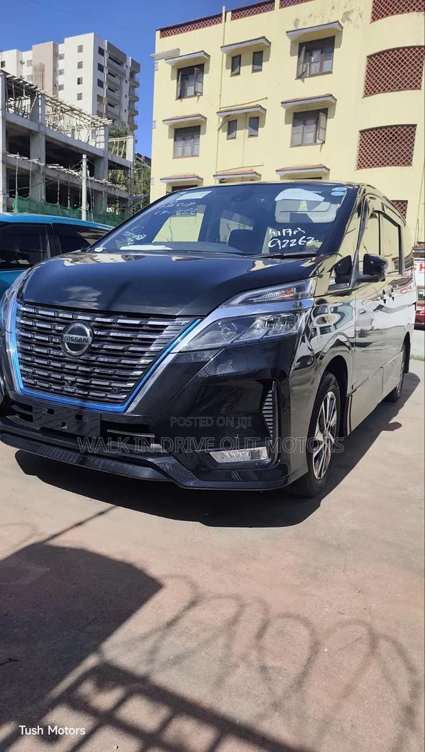 Nissan Serena 2020 Black