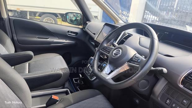 Nissan Serena 2020 Black