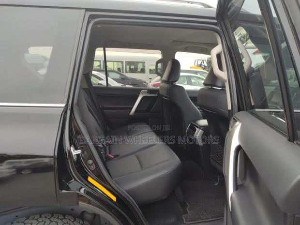 Toyota Land Cruiser Prado 2021 Black