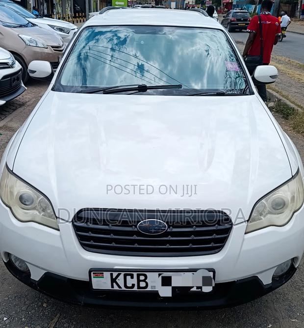 Subaru Outback 2010 White