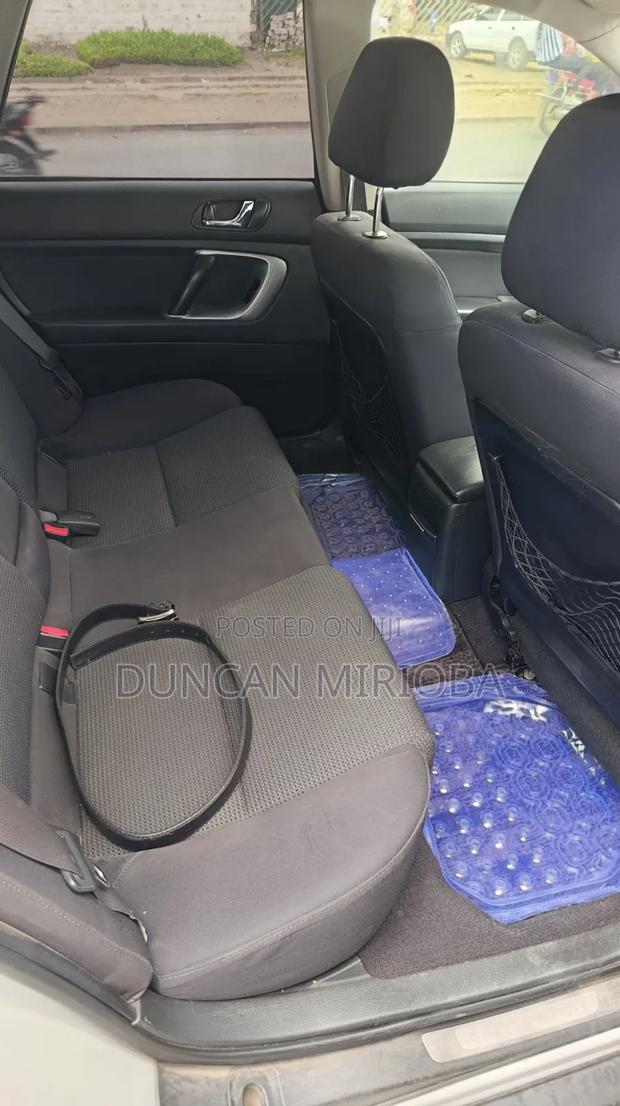 Subaru Outback 2010 White