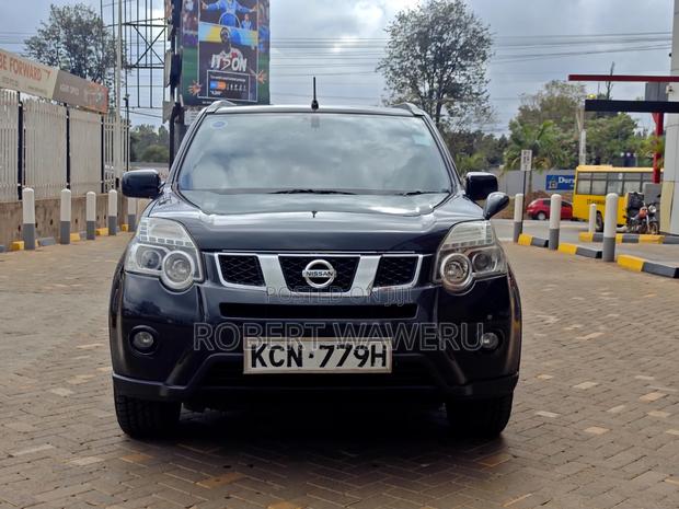 Nissan X-Trail 2010 Black