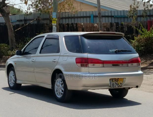 Toyota Vista 2003 Beige