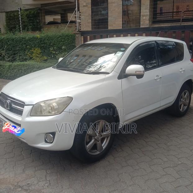 Toyota RAV4 2014 White