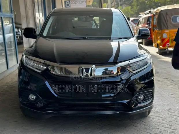 Honda Vezel 2019 Matt Black