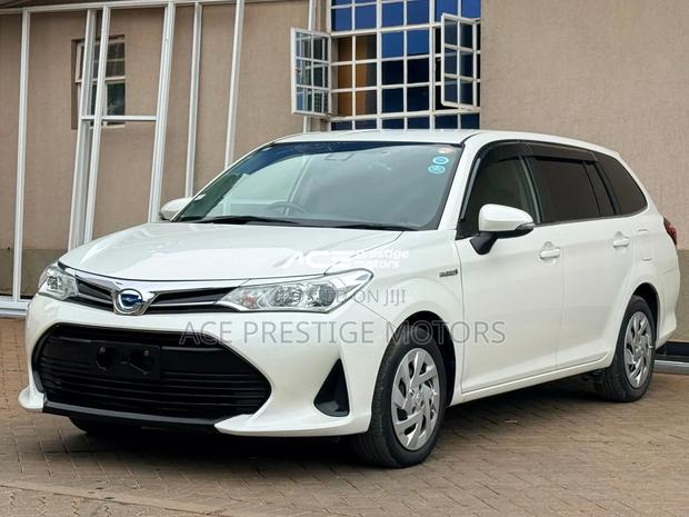 Toyota Corolla Fielder 2020 White