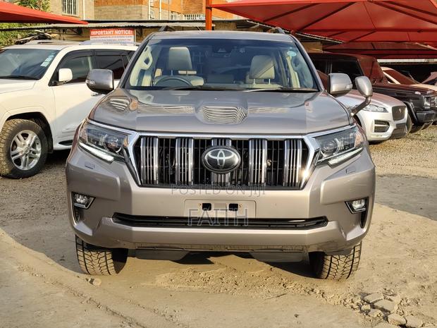 Toyota Land Cruiser Prado 2.8 2019 Beige