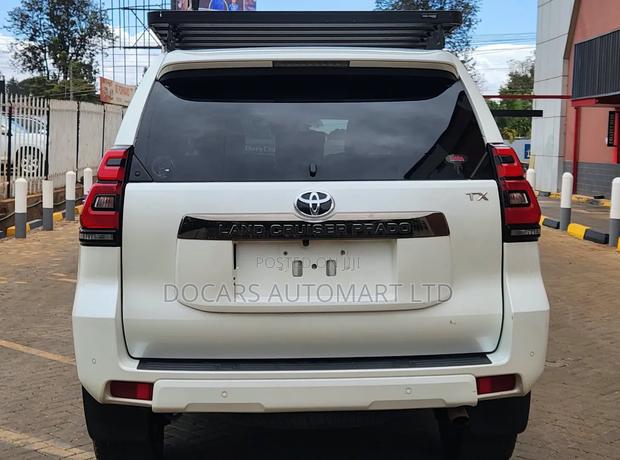 Toyota Land Cruiser Prado 2021 White