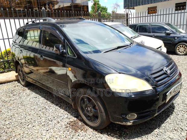 Toyota Ipsum 2003 Black