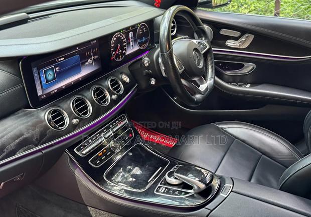Mercedes-Benz E200 2017 Silver