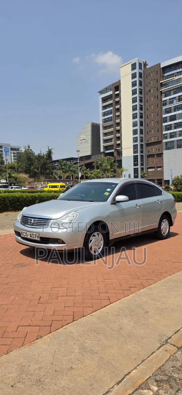 Nissan Bluebird 2009 Silver