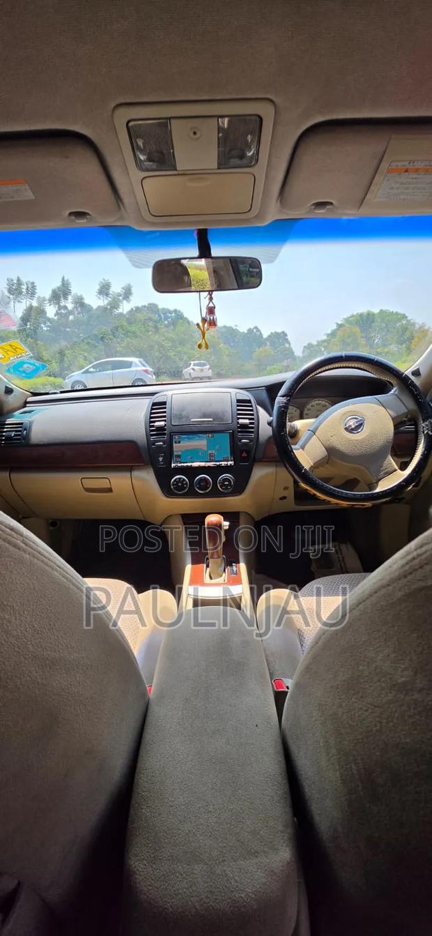 Nissan Bluebird 2009 Silver