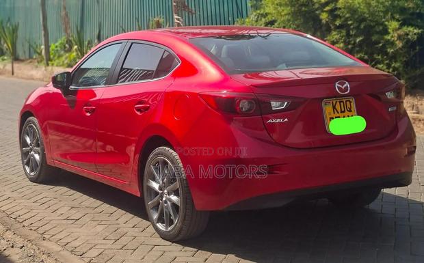 Mazda Axela 2017 Red
