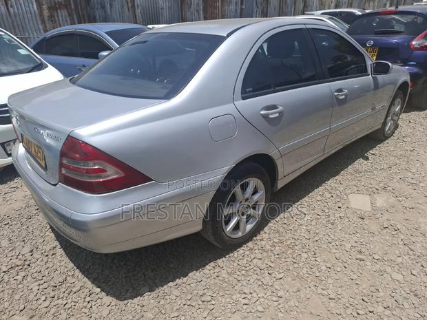 Mercedes-Benz C180 2005 Silver