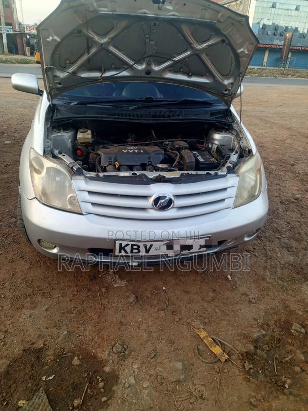 Toyota IST 2006 Gray