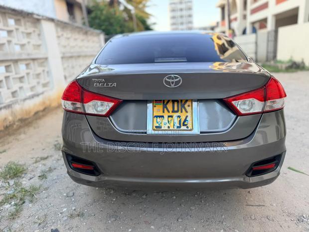 Toyota Belta 2022 Gray