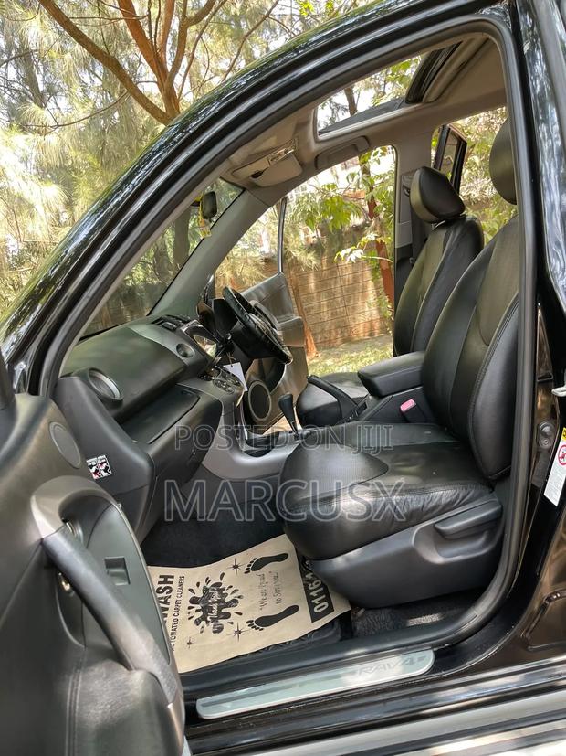 Toyota RAV4 2009 Black
