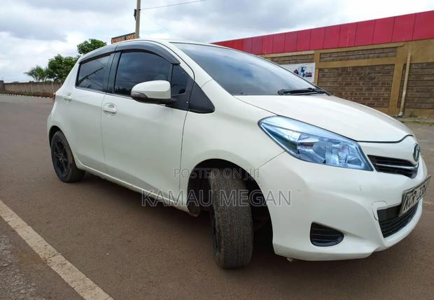 Toyota Vitz 2011 White