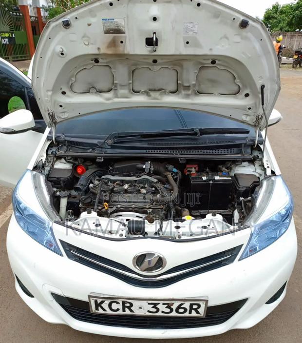 Toyota Vitz 2011 White
