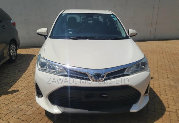 Toyota Axio 1.5 Hybrid 2WD 2019 White