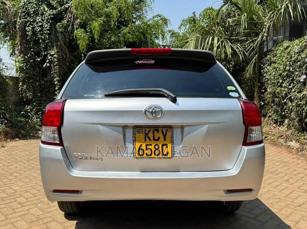 Toyota Corolla Fielder 2012 Gray