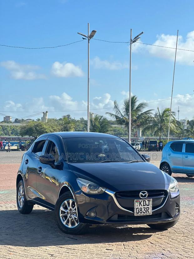 Mazda Demio 2013 Blue