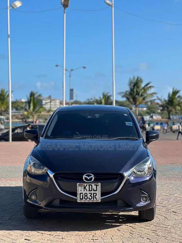 Mazda Demio 2013 Blue
