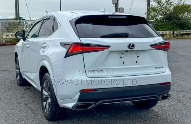Lexus NX 300 FWD 2020 White