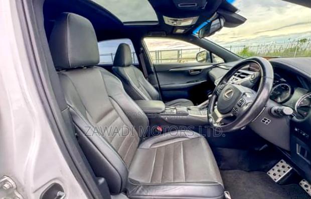 Lexus NX 300 FWD 2020 White