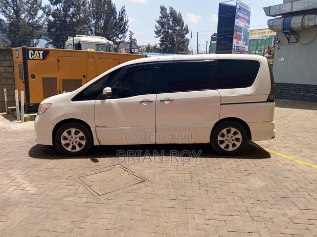 Nissan Serena 2012 White