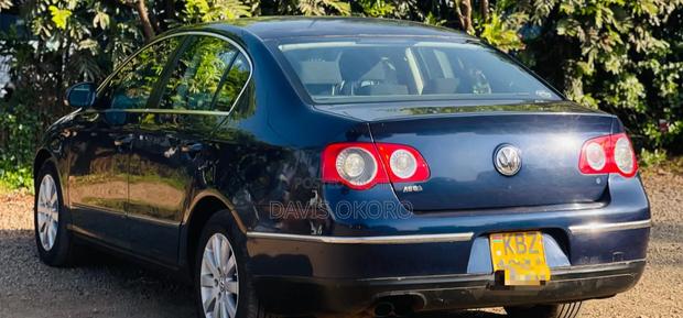 Volkswagen Passat 2008 Blue