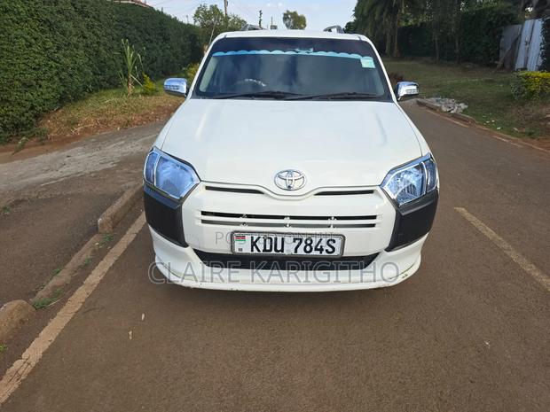 Toyota Succeed 2018 White