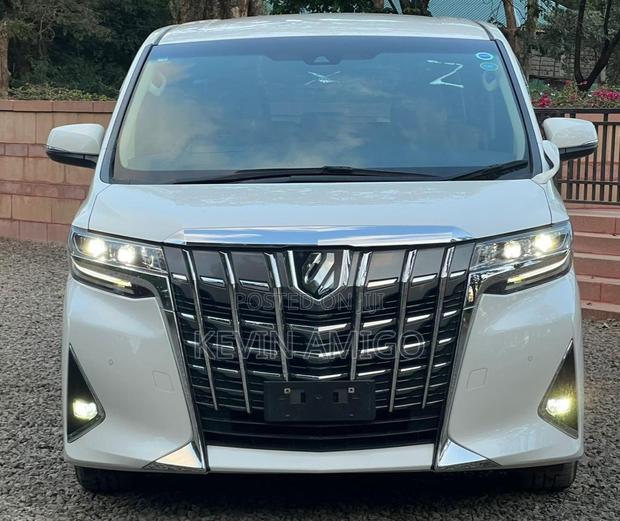 Toyota Alphard 2019 White