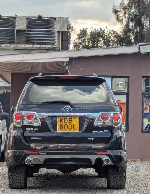Toyota Fortuner 2014 Black