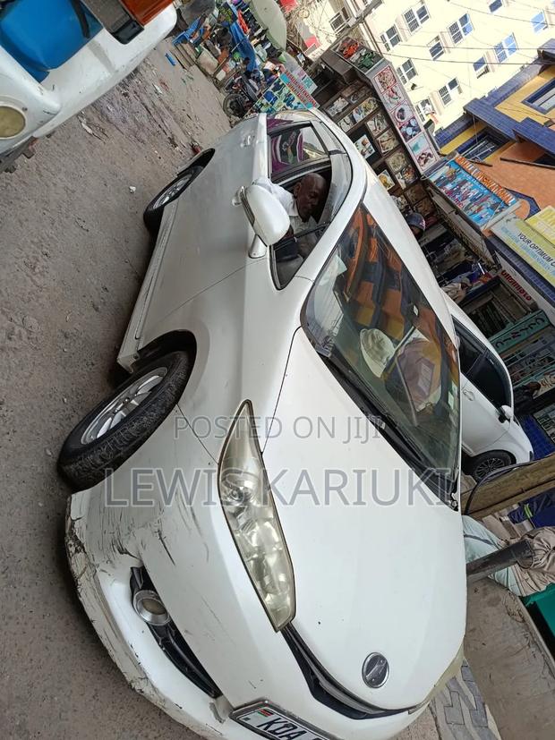 Toyota Wish 2013 White