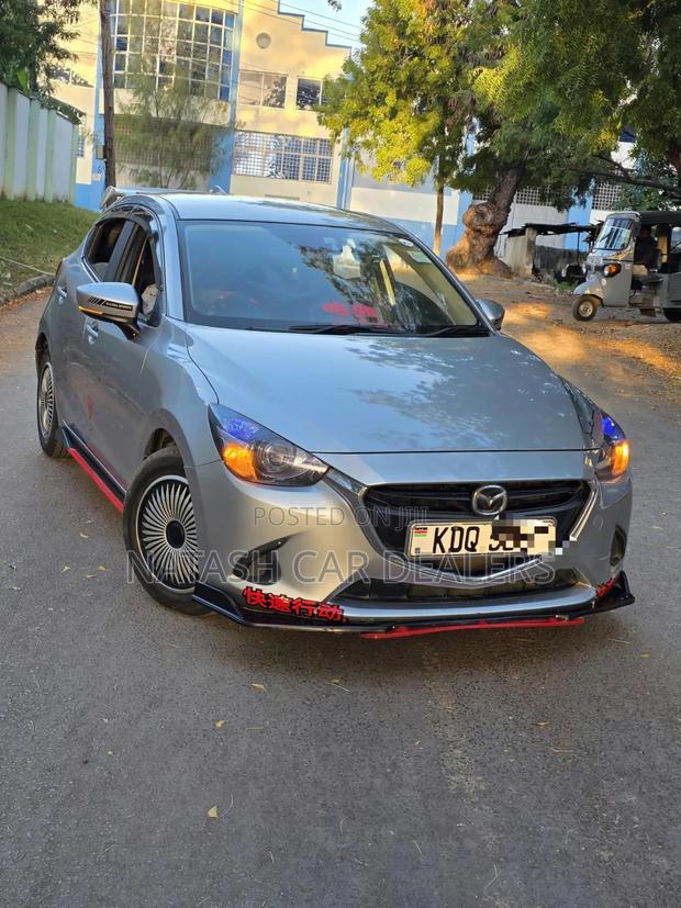 Mazda Demio 2017 Gray