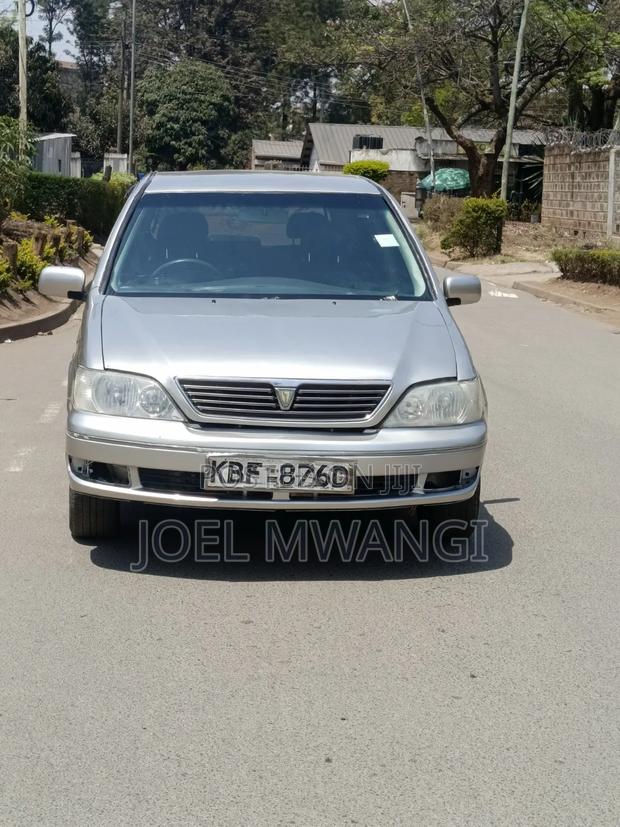 Toyota Vista 2002 Silver
