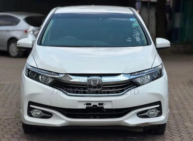 Honda Fit Shuttle 1.5 Hybrid 2WD 2019 White