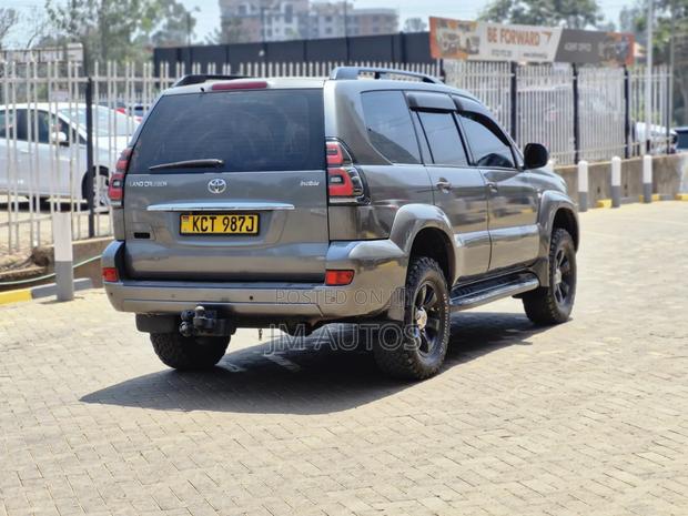 Toyota Land Cruiser 3.0 D-4D C 2008 Gray