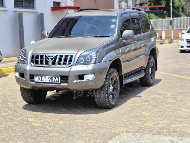 Toyota Land Cruiser 3.0 D-4D C 2008 Gray