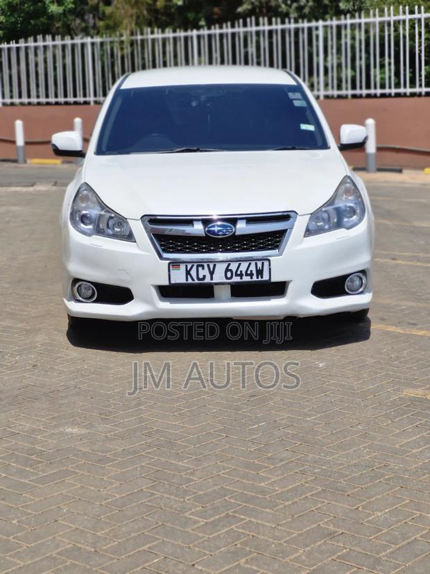Subaru Legacy 2.5i Premium 2013 White