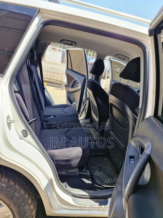 Toyota RAV4 2007 White