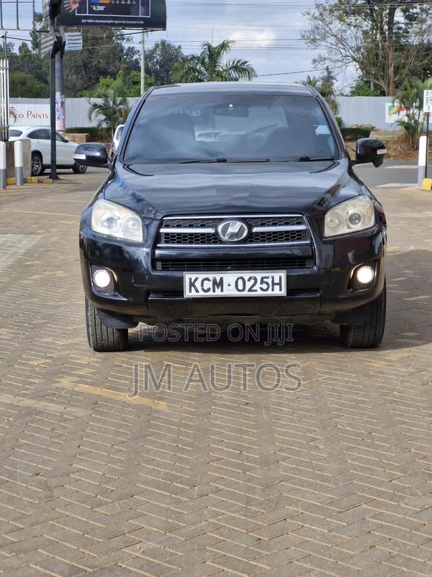 Toyota RAV4 2010 Black