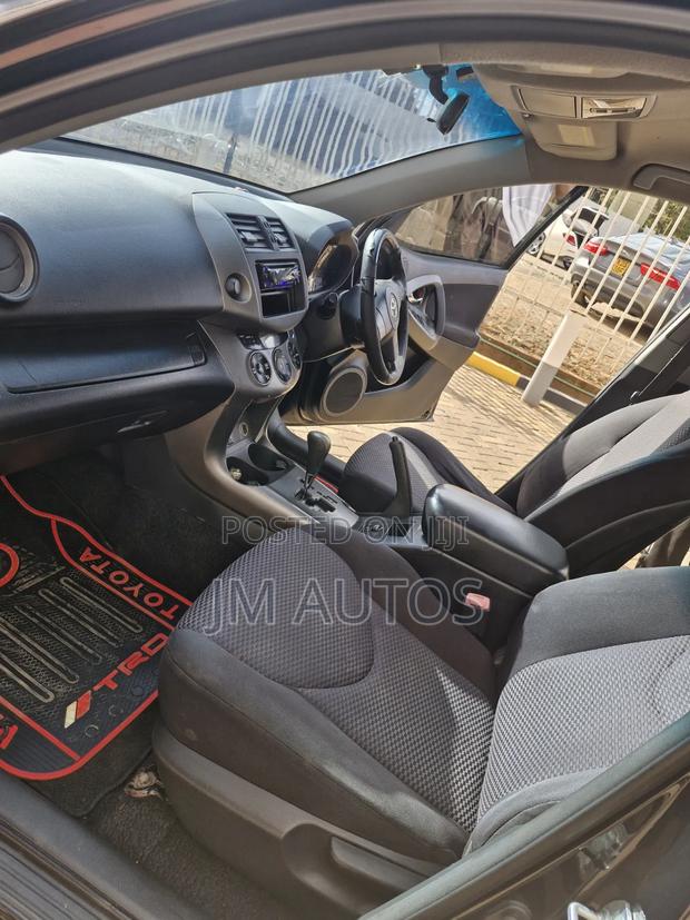 Toyota RAV4 2010 Black