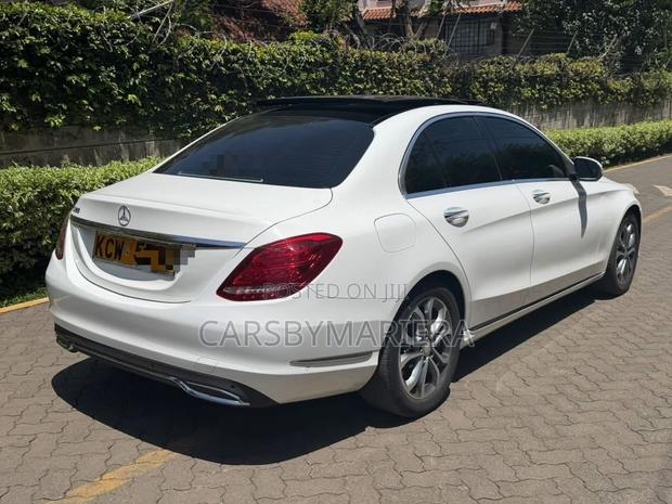 Mercedes-Benz C200 2015 White